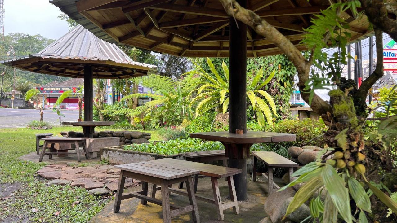 Chakra Tavern Bedugul  Eksteriør billede